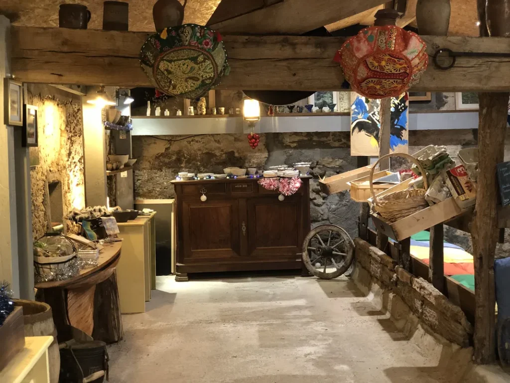 Boutique (2)